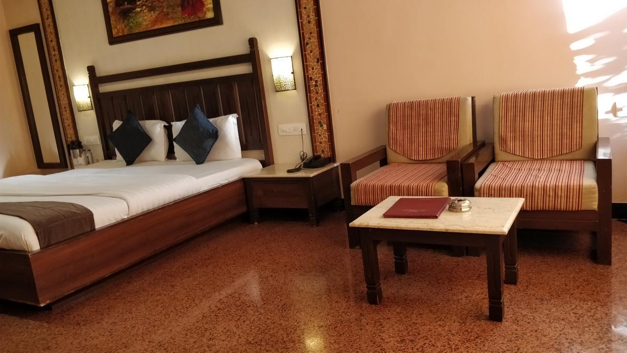 Hotel Mount Regency Mount Âbû Extérieur photo