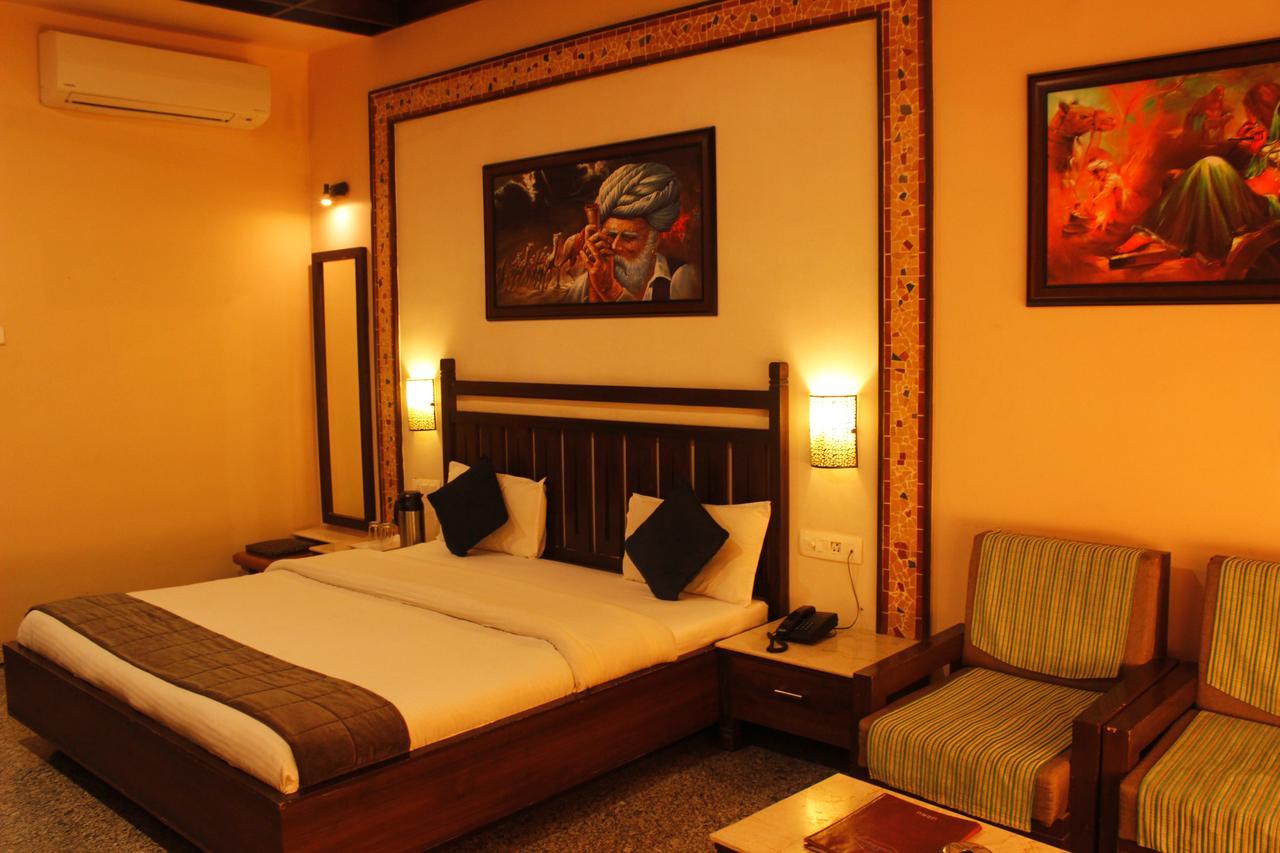 Hotel Mount Regency Mount Âbû Extérieur photo