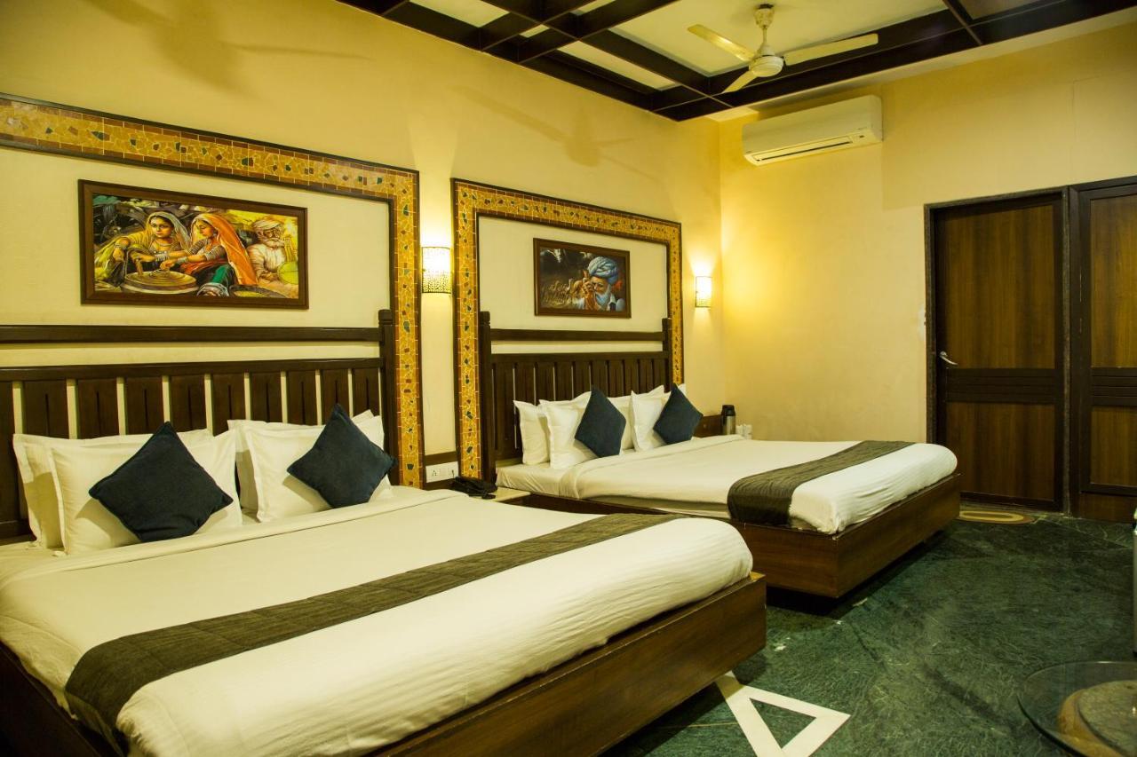 Hotel Mount Regency Mount Âbû Extérieur photo